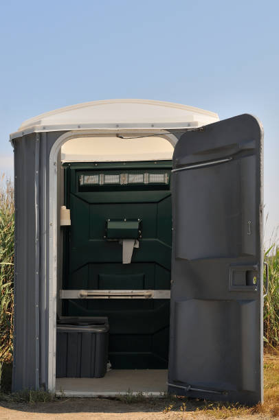 Best Portable toilet rental cost  in Venersborg, WA
